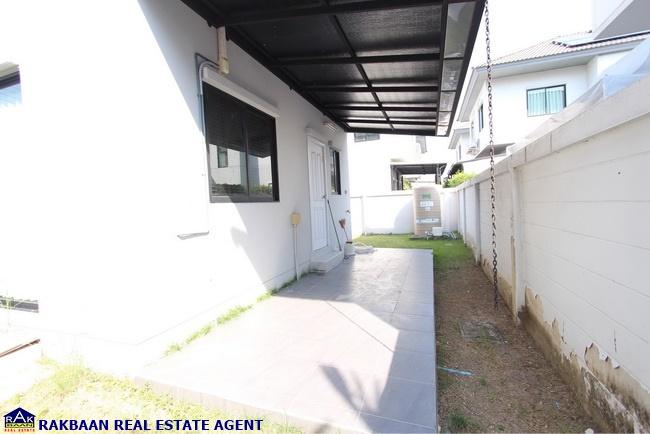 ขายบ้านใกล้แฟชั่นไอส์แลนด์ เสนาพาร์ควิลล์ 46.1 ตร.ว. 3 นอน 3 ห้องน้ำ ตกแต่งครบ สวย พร้อมผู้เช่า 35,000บาท ต่อเดือน 9