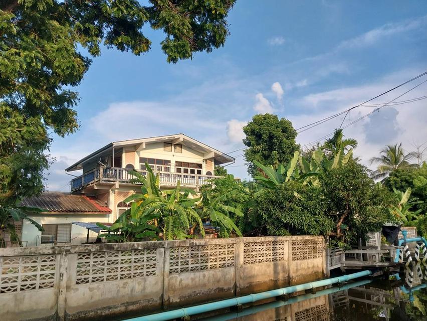 ขายบ้านที่ดินพร้อมกิจการบ้านและห้องเช่าย่านจรัญฯ