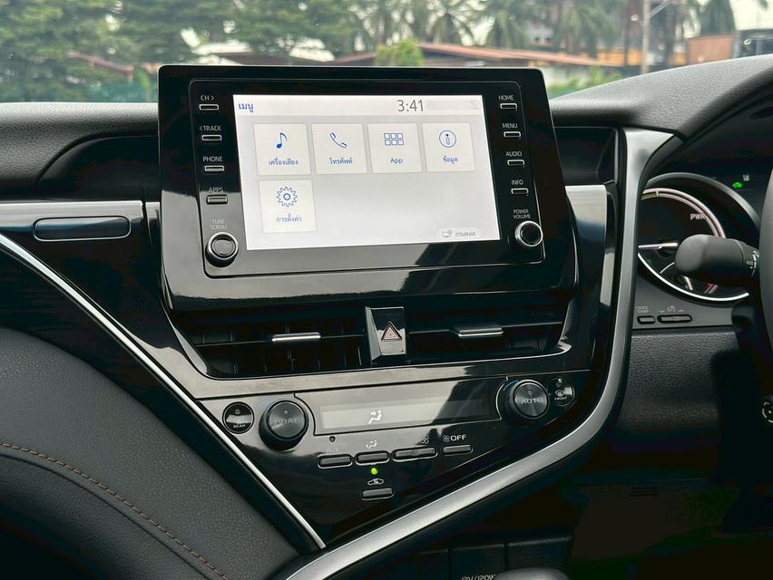 รหัสรถ PAT9221 Toyota Camry 2.5HEV Premium สีขาวมุก ปี 2022 14