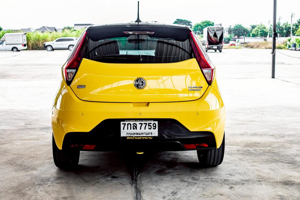 New MG 3 1.5X Sunloof ปี 2018 สีเหลือง มือเดียวป้ายแดง  6