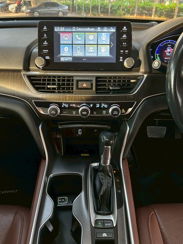 2021 Honda ACCORD 2.0 e:HEV TECH AT รุ่นท๊อป ออฟชั่นครบ พร้อม Sunroof รูปที่ 12