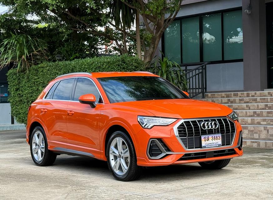 2023  AUDI Q3 35 TFSI S LINE รถมือเดียวออกป้ายแดง สภาพป้ายแดง รถวิ่งเพียง 60,000 กม เข้าศูนย์ตลอด รถไม่เคยมีอุบัติเหตุครับ