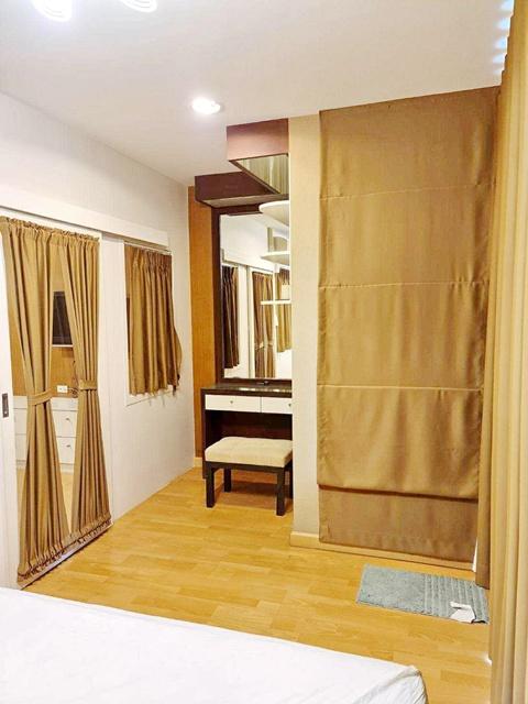 พร้อมเฟอร์ฯ 1 นอน 1 น้ำ BTS เซนต์หลุยส์ 200 ม. ให้เช่าคอนโดชั้น10 47ตร.ม. 2แอร์ เซ็นทรัล บางรัก 1.5 กม. ถ. สาทรใต้ 7