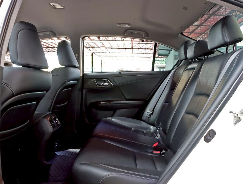 HONDA ACCORD 2.0 EL i-VTEC ปี13จด15สภาพกริ๊บๆ เครื่อง+ช่วงล่างแน่น ไมล์น้อย 16