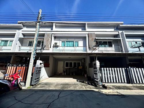 ให้เช่าทาวน์เฮ้าส์ หมู่บ้านดิเอ็กซ์คลูซีฟ พัฒนาการ44 ใกล้ BTS หัวหมาก พร้อมเข้าอยู่ 15 ธันวาคม 68 (N.1485) 16