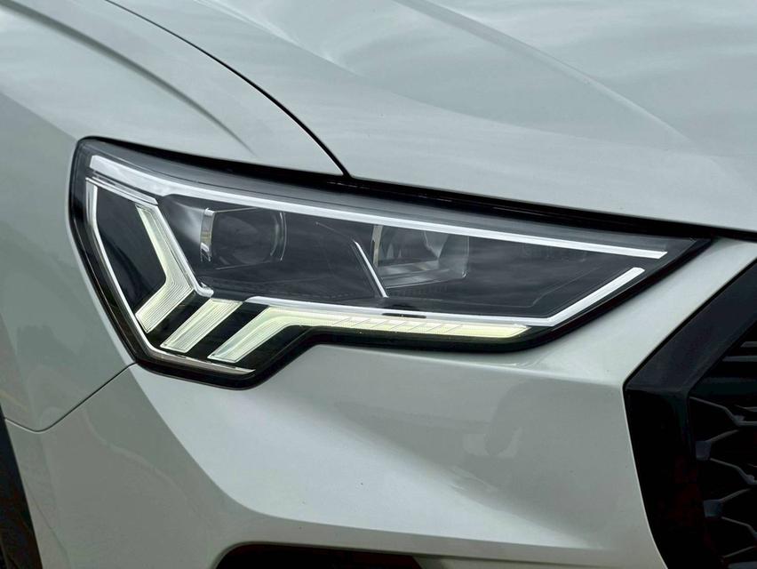 Audi Q3 Sportback 40 TFSI Quattro S-Line Black Edition (MY2022) 2022 จด 2023 3