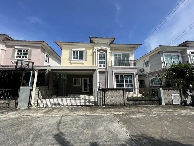 ขายบ้านแฝด 2 ชั้น ซอยนวมินทร์ 42 หมู่บ้าน โกลเด้น นีโอ ลาดพร้าว เกษตรนวมินทร์ เป็นบ้านเปล่า หน้าบ้านหันทิศตะวันออก 1