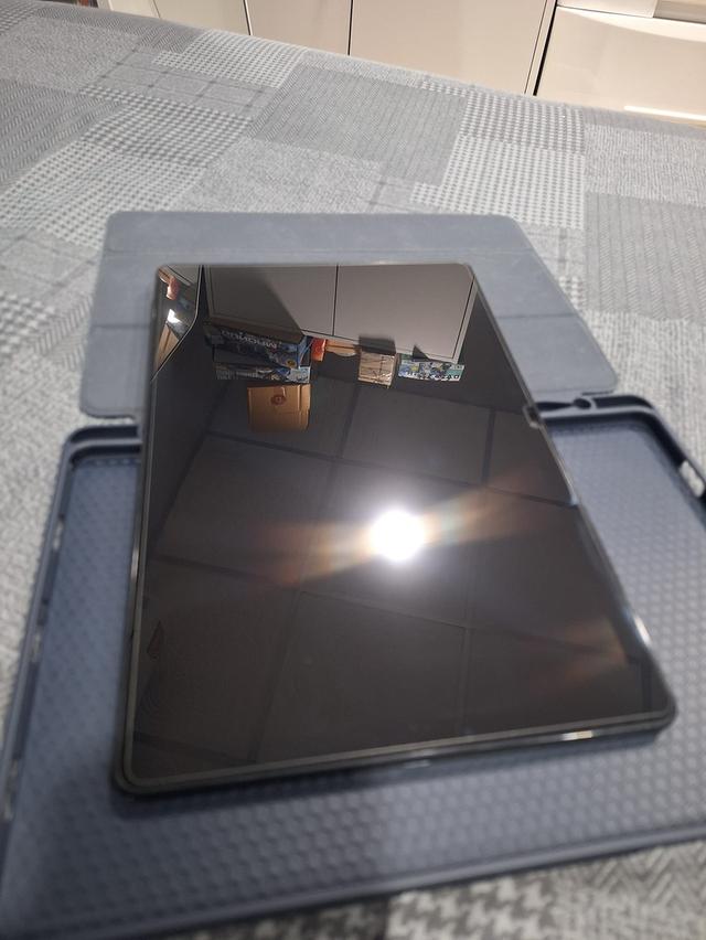 Galaxy Tab A9 Plus พร้อมอุปกรณ์ครบ 3