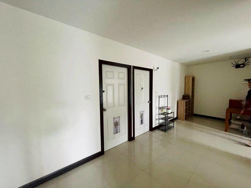 อาคารพาณิชย์ให้เช่า 35000 ติดสุขุมวิท ใกล้บางแสน 11