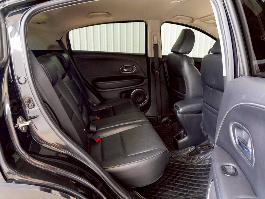 Honda HR-V 1.8E limited ปี จด 2016 10