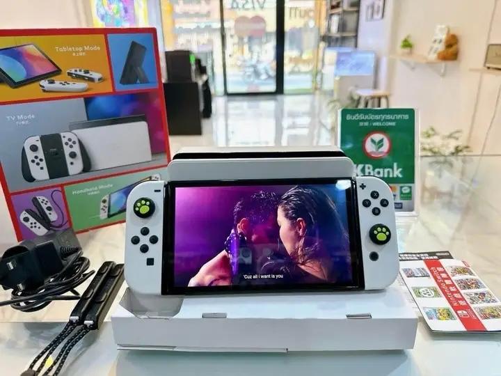 เครื่องเล่นเกม Nintendo Switch สวยๆ