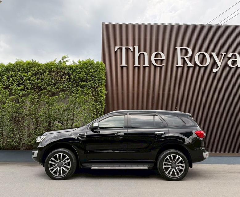 Ford Everest 2.0 Bi-Turbo 4WD Titanium Plus สีดำ ปี 2018 รถสวย เจ้าของดูแลดี เคลือบแก้วจอดในร่มตลอด  4