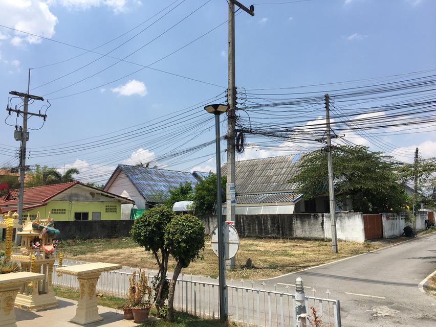 อยู่สะดวกสบาย ทำเลดี 50 ตรว. 9