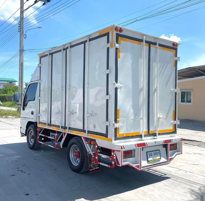 รถ ISUZU NKR 100 แรง เทอร์โบ รถห้างแท้ 2