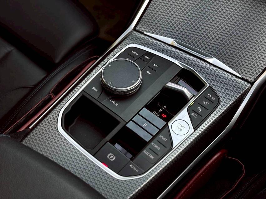BMW 330e M Sport LCI ปี 2023 รูปที่ 10