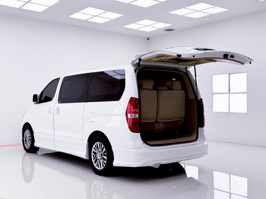 HYUNDAI GRAND STAREX 2.5 VIP 2015