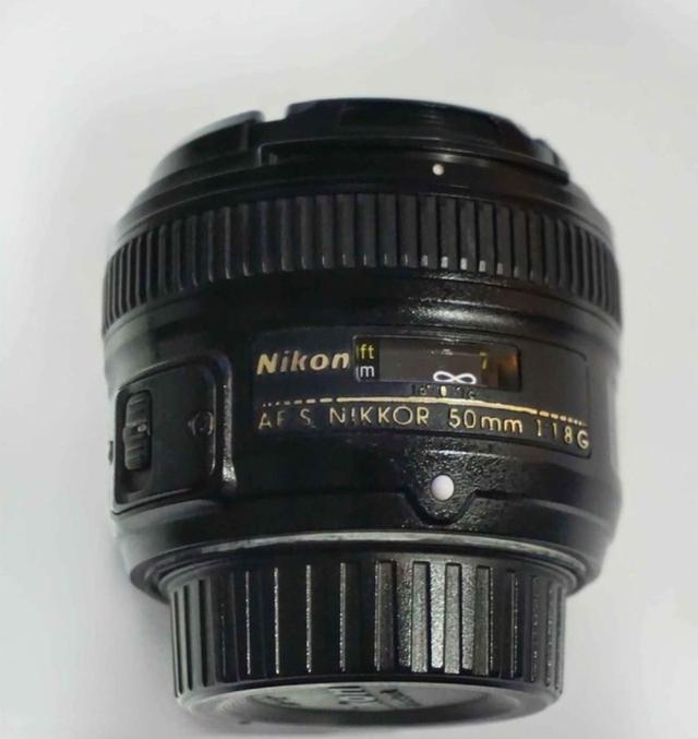 เลนส์ Nikon AF-S 50 mm. f 1.8 G 4