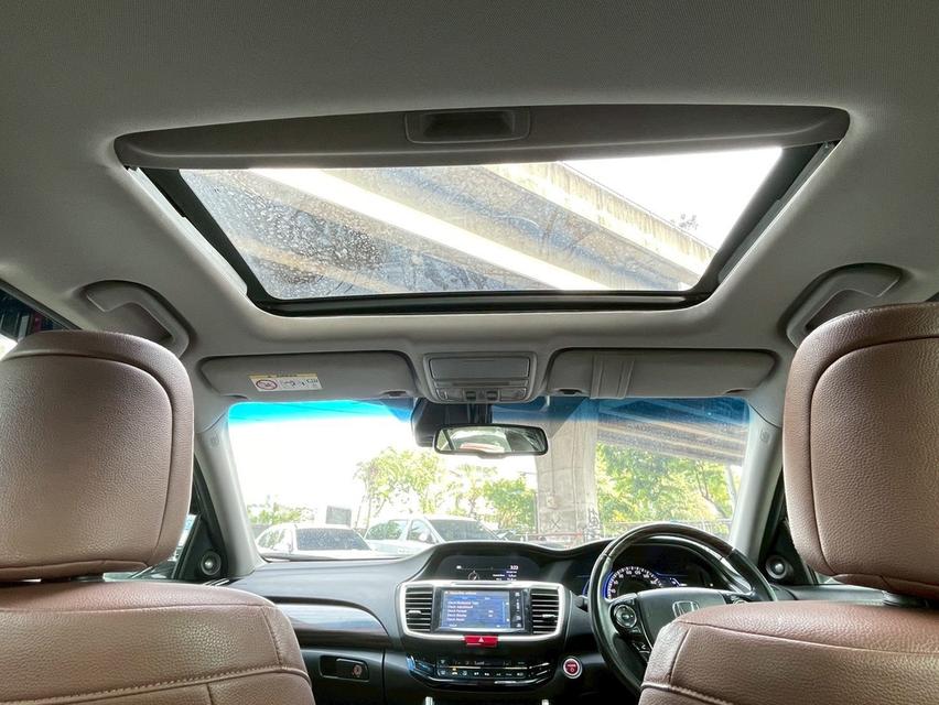 รหัสรถ WMT6883 Accord 2.0 Hybrid Tech Sunroof ปี 2017 7