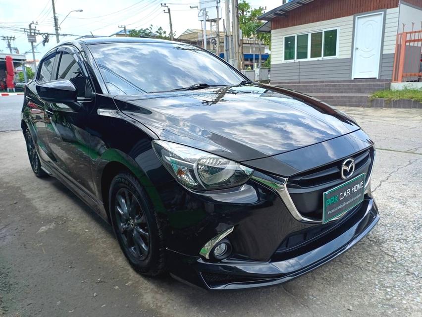 ปี2017 MAZDA 2 Sport 5ประตู มือเดียวออกห้าง ชุดแต่งรอบคัน MAX ตัวใหม่