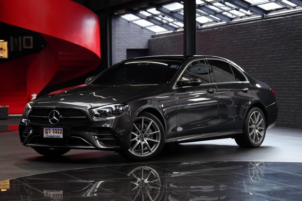 Benz E300e AMG dynamic (Facelift) 2021 สีเทา ไมล์ 38,xxx กิโล รถเซอร์วิสศูนย์ตลอด รูปที่ 12