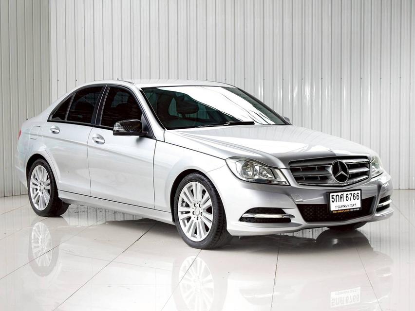 BENZ C200 CGI BlueEFFICIENCY ปี 2013 11