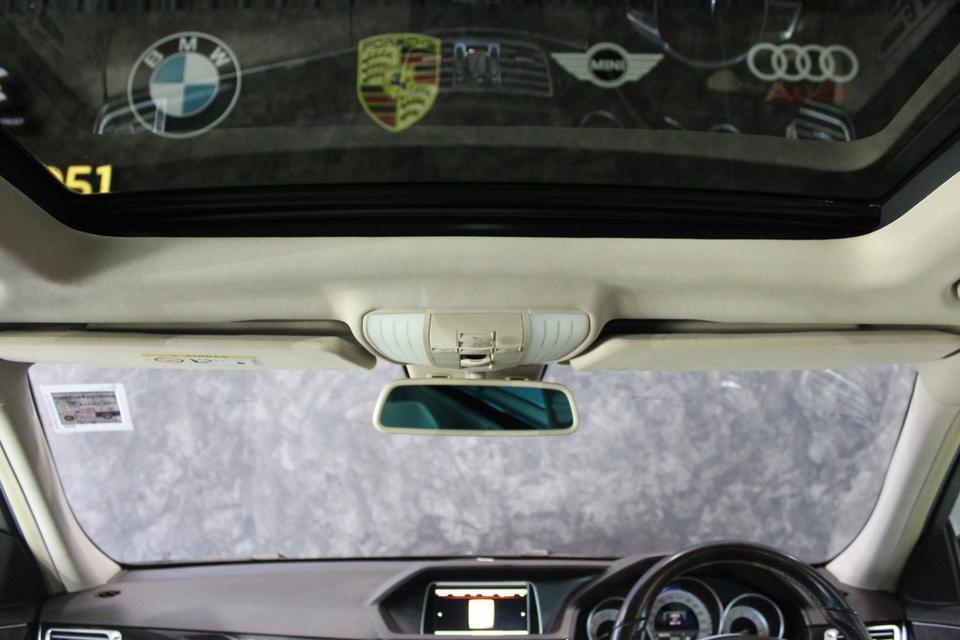 รหัสรถ JRS1456 Benz E300 Estate AMG 2015 มือเดียว 11