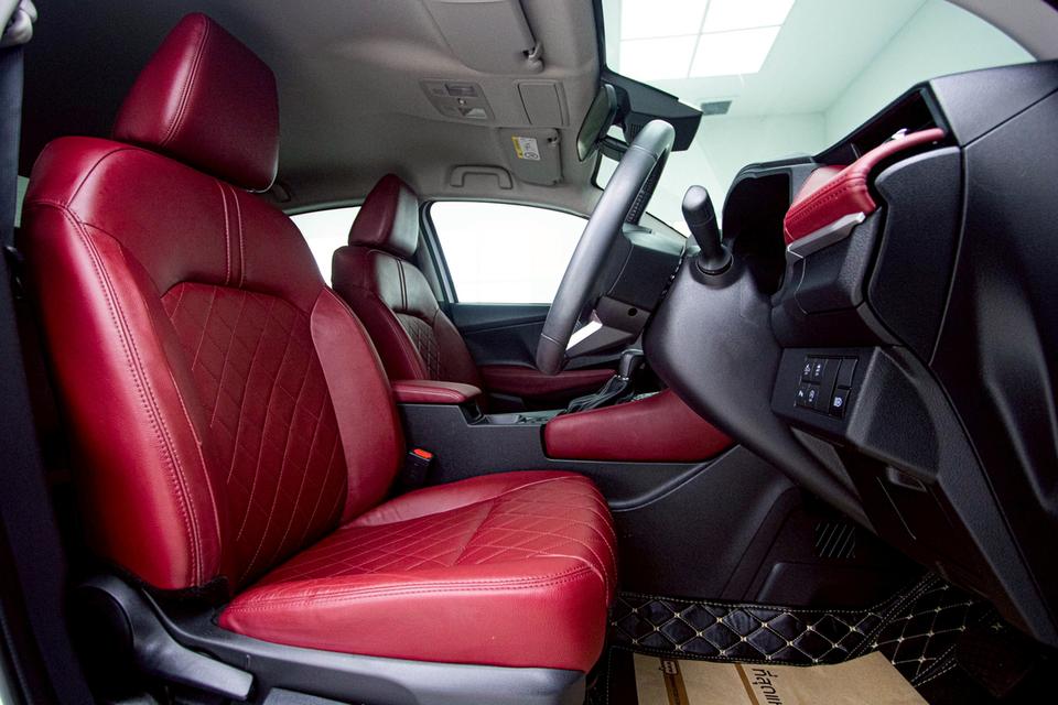TOYOTA YARIS ATIV 1.2 PREMIUM LUXURY 2023  9