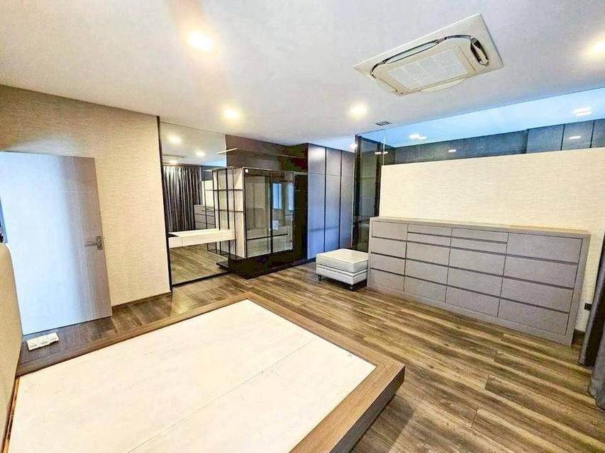 ให้เช่า 𝐕𝐈𝐕𝐄 𝐁𝐚𝐧𝐠𝐧𝐚 𝐊𝐌.𝟕 บ้านหรูสไตล์ Loft 3 ห้องนอน 4 ห้องน้ำ เฟอร์ครบ พร้อมอยู่ 10