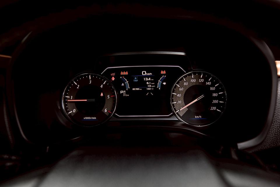 Isuzu Mu-X 3.0 ULTIMATE AT สีเทา ปี 2021 มือเดียวป้ายแดง 16
