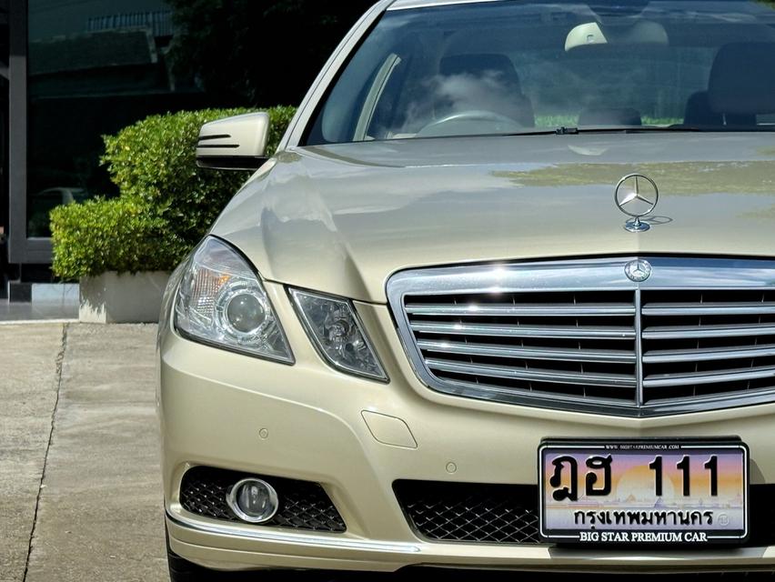 2011 BENZ E200 CGI ( รถมือเดียวออกป้ายแดง ) รถวิ่งน้อย เข้าศูนย์ตามระยะ ไม่เคยมีอุบัติเหตุ สภาพสมบูรณ์ พร้อมใช้งานครับ 7