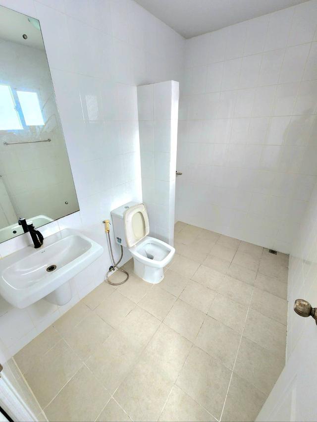 ทาวน์โฮมวัชรพล 3ชั้น หลังมุม หมู่บ้านเดอะริคโค้ ทาวน์ วัชรพล ถนนร่วมมิตรพัฒนา(ใกล้ห้าแยกวัชรพล) 15