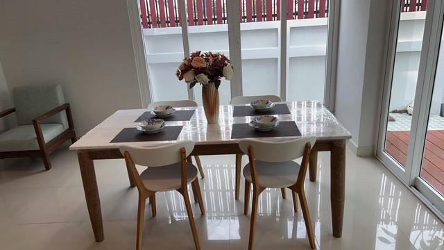 ขายบ้านเดี่ยว 2 ชั้น 56 ตรว. หมู่บ้านระเบียงสวน 5 ถนนราษฎร์พัฒนา ซอยมิสทีน ใกล้เตรียมอุดมน้อมเกล้า 4
