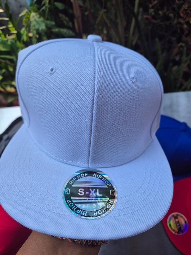 หมวกฮิบ หมวกแก๊ปสีพื้น Snapback Cap ทรง Hip Hop 11