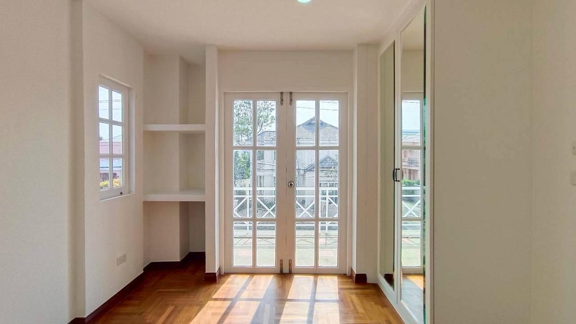 ขายบ้านเดี่ยวรีโนเวทใหม่ตกแต่งบิวอิ้นพร้อมอยู่ ติดรถไฟฟ้า 2 สาย เพียง 150 ม. ราคา 6.5 ล้าน 4