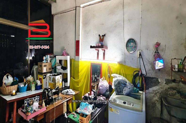 ตึกแถว 2 ชั้น ซอยเจริญนคร 78 (ใกล้สำนักงานเขตธนบุรี) เนื้อที่ 11.6 ตรว. แขวงบุคคโล เขตธนบุรี 6