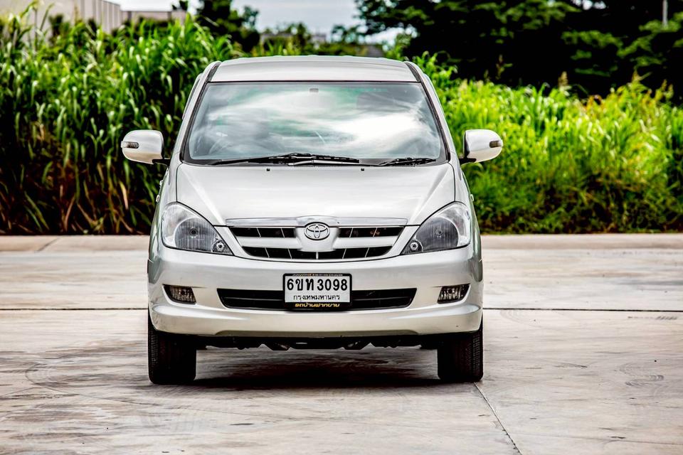 Toyota INNOVA 2.0V เกียร์ Auto 7 ที่นั่ง ปี 2005 สีน้ำตาล 2