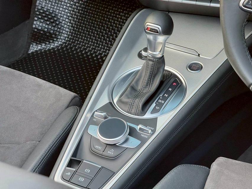 Audi TT RD 45 TFSI S LINE ปี 2019สีฟ้า เลขไมล์ 19,xxx kmราคา 2,099,000 บาท รูปที่ 12