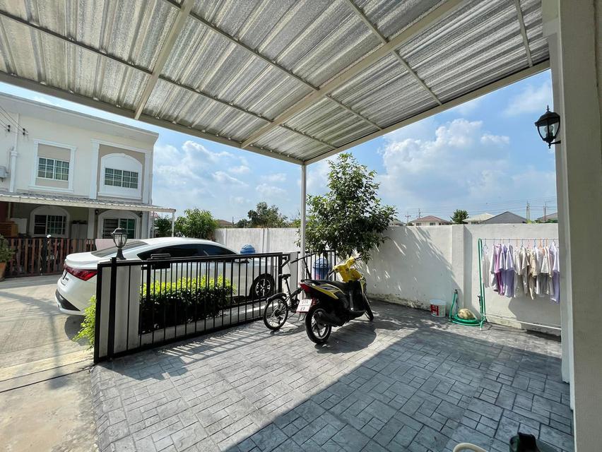 ทาวน์เฮ้าท 2 ชั้น ใกล้รถไฟฟ้าสายสีเขียว 4