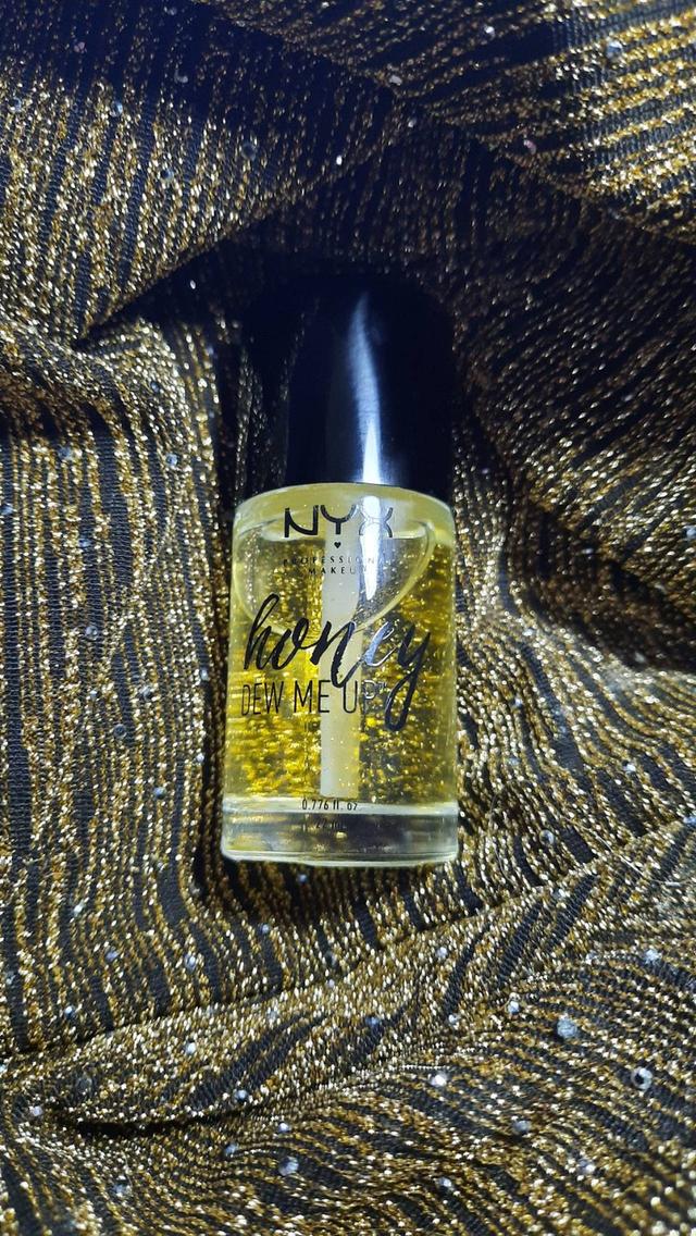 USED*ฺBrand แท้ 100%*• Nyx • Honey dew me up •• Primer •ส่งต่อ: ฿300.-จากราคาเต็ม: ฿790.-เหลือ: 80%กลิ่น สถาพปกติ