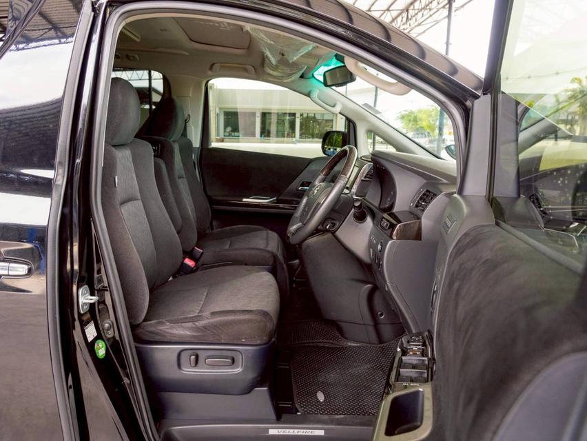 Toyota Vellfire 2.4ZG Edition ปีจด 2015 19