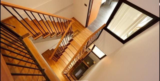 ขายบ้านสไตล์ Industrial Loft 3 ชั้นเล่นระดับ ซอยเอกมัย 28 ดีไซน์โดดเด่นมีเอกลักษณ์ พร้อมอยู่ เหมาะทั้งอยู่อาศัยและทำโฮมออฟฟิศ 6