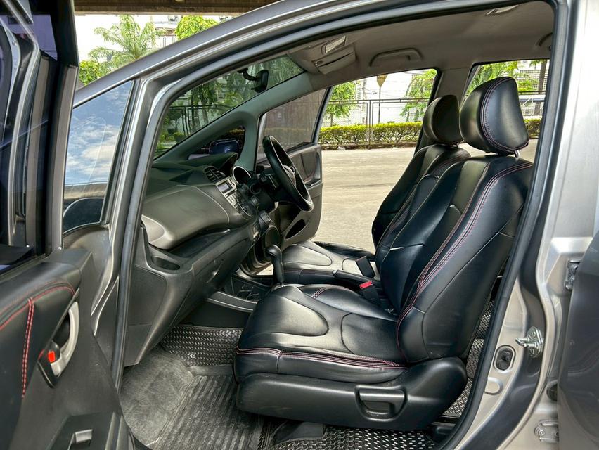 2009 Honda Jazz 1.5 SV AT รถสวย ขับดี ทดลองขับได้ รูปที่ 15