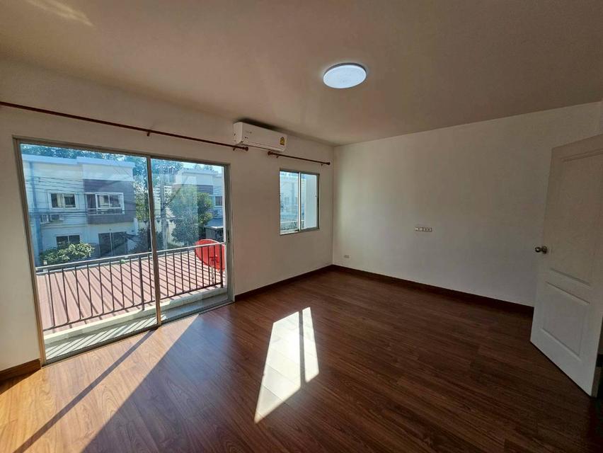 ขายด่วน ทาวน์โฮม โนโววิลล์ ลำลูกกา คลอง 2 6