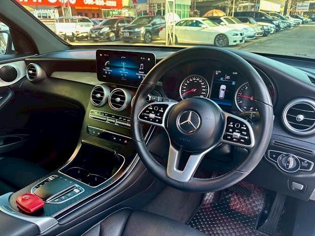 Benz GLC220d ปี 2023 สีขาว ไมล์น้อย รูปที่ 12