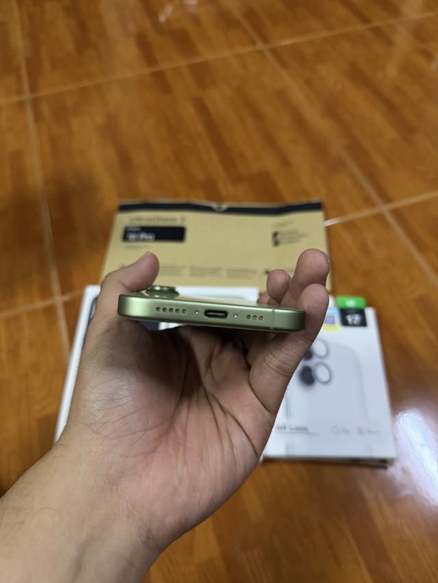 iPhone 17 512gb Sage Green 4