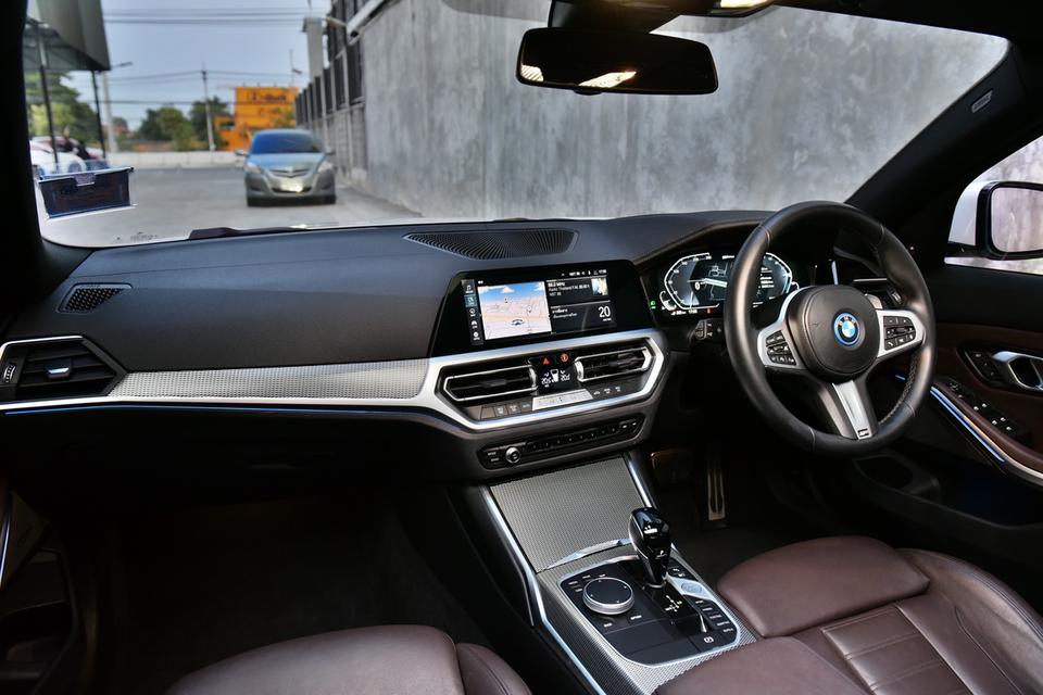 TOP OPTION BMW 330e M Sport BSI กับ Warranty ถึง 2027 ทะเบียนคืน" รูปที่ 12