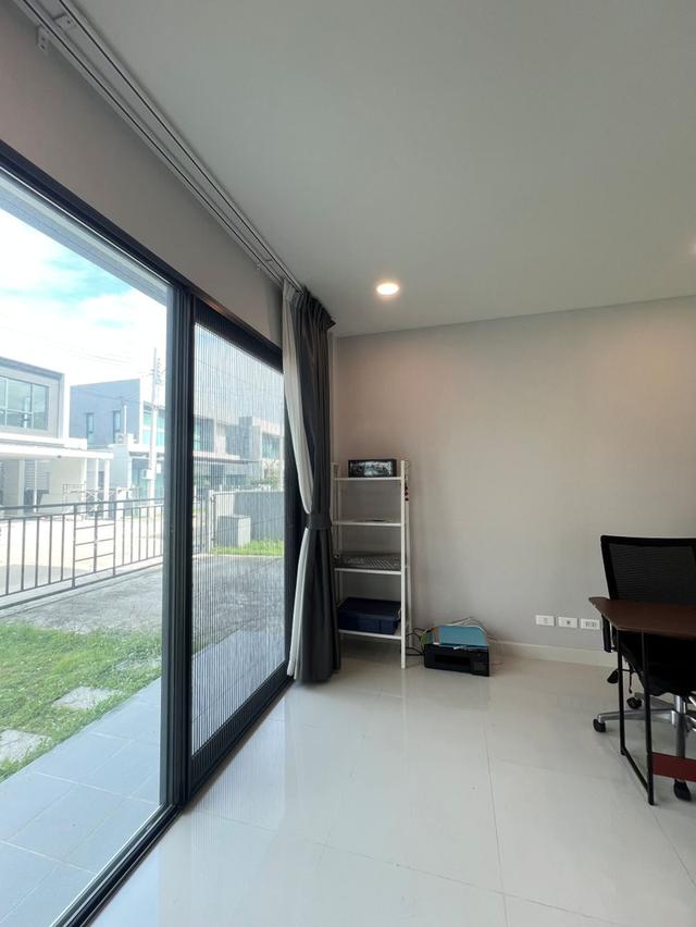 For Sale ขายด่วน บ้านเดี่ยว 3 ห้องนอน หลังมุม หมู่บ้านเซนโทร รามอินทรา - จตุโชติ 2 ( Centro Ramindra–Chatuchot 2 ) สภาพใหม่ พร้อมอยู่ 3