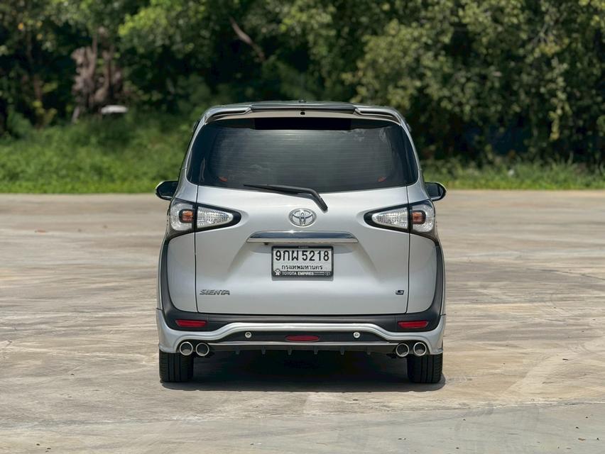 TOYOTA NEW SIENTA 1.5 G (MNC)  ปี 2020สีเทา   เกียรออโต้  6