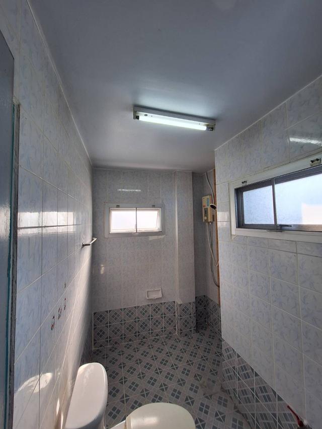 บ้านทาวน์เฮาส์ 3 ชั้น 8