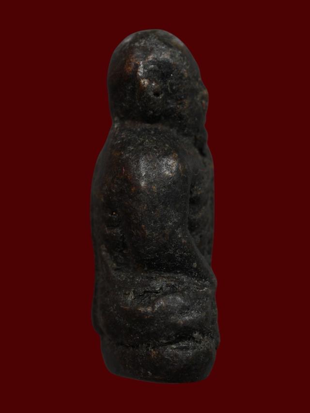 รูปหล่อหลวงพ่อยอด วัดหนองปลาหมอ จังหวัดสระบุรี รูปที่ 4